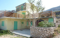 PRODAJA - DVOJNA KUĆA s 5 apartmana 246,86m2 - PAG