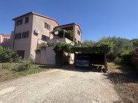 Prodaja, dvojna stambeno – poslovna kuća 268m2, dvorište 1000m2