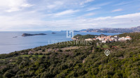 Prodaja građevinskog zemljišta s neometanim pogledom na more u Cavtatu