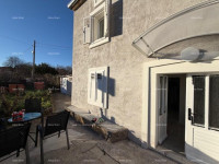 Prodaja kamene kuće, Kršan