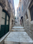 Prodaja kamene kuće za renovaciju u Starom gradu Korčule
