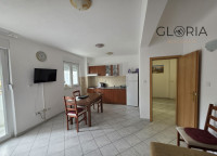 Prodaja, komforan 2-soban stan u blizini mora, Okrug!