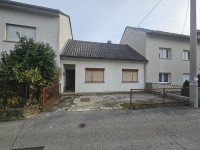 PRODAJA, KUĆA 70m2 ZA ADAPTACIJU, STENJEVEC, PARCELA 145m2, 110.000 €