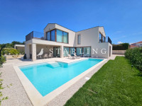 PRODAJA, KUĆA S BAZENOM, TAR, POREČ, 206 m2, 5-SOBNA