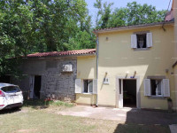 Prodaja kuće sa dvorištem . Barban