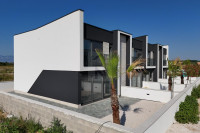 PRODAJA - KUĆE U NIZU - POTPUNO NAMJEŠTENO - PRIVLAKA