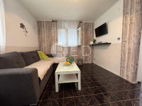 PRODAJA KUĆE/VIKENDICE NA OTOKU VIRU - 4 APARTMANA