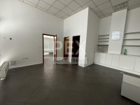 PRODAJA: Poslovni prostor, Svetice, 53m2 +2 parkinga