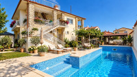 PRODAJA PREKRASNA APARTMANSKA KUĆA NA ATRAKTIVNOJ LOKACIJI