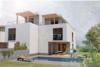Prodaja, Privlaka, novogradnja sa bazenom 550m od plaže Škrapavac