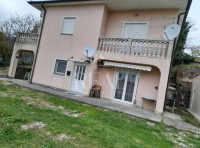 Prodaja samostojeće kuće u Viškovu  P+1  180 m2