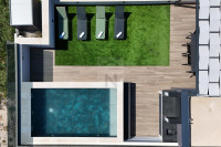 PRODAJA - PENTHOUSE S BAZENOM - 70M OD MORA - PRIVLAKA
