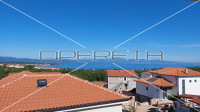Malinska, noviji duplex 4BDR s dvije terase, 2 parkirna mjesta, pogled