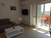 PRODAJA – STAN PODIJELJEN U DVA ZASEBNA APARTMANA - Srima