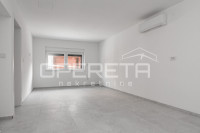 Prodaja, Stan, Srednjaci, Drniška, 3s, 69m2