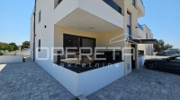 PRODAJA, NOVOGRADNJA, 3-SOBAN STAN U PRIZEMLJU S PRIPADAJUĆIM VRTOM, V