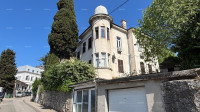Prodaja stana u centru s 4 stambene jedinice, Pula!
