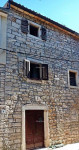 Prodaja stana u centru stare jezgre, Novigrad!