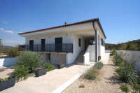 PRODAJA - VILA 162m2 S BAZENOM - JAGODNJA DONJA