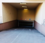 PRODAJA Zatvorena garaža  14,5 m² Struja + dnevno svjetlo