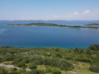 Prodaje se građ. zemljište top lokacija