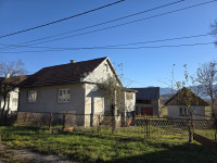 PRODAJE SE KUĆA GOSPIĆ PODOŠTRA SA 3 OBJEKTA