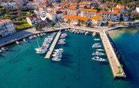 Prodaje se stan u Račišću na Korčuli