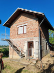 PRODAJE SE VIKENDICA U SVETOM URBANU SA PREKRASNIM POGLEDOM