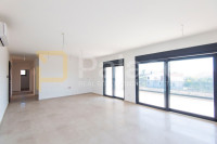 Prostran trosoban stan s panoramskim pogledom, 133 m2, S4- Tribunj
