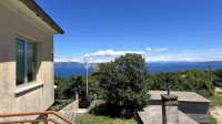 PRILIKA!!!!PROSTRANA KUĆA ZA ADAPTACIJU SA POGLEDOM NA KVARNER!