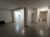 Prostrani apartman u Mandrama