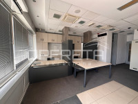 Prostrani poslovni prostor 253 m² – Split, atraktivna lokacija