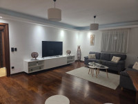 Prostrani stan idealan za sve koji vole udobnost i puno prostora