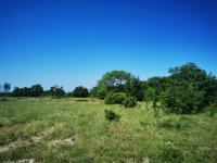 Prostrano poljoprivredno zemljište od 22200 m2, okolica Labina