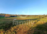 PROSTRANO POLJOPRIVRENO ZEMLJIŠTE BLIZU MORA