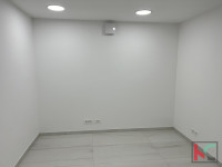 PULA, CENTAR - POSLOVNI PROSTOR ZA TIHU DJELATNOST, #NAJAM