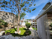 Pula Galižana. Renovirana kuća sa fantastičnim vrtom.