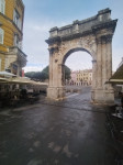 Pula - pješačka zona - strogi centar - veći stan!
