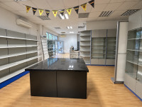 Pula poslovni prostor 180 m2 kraj Arene