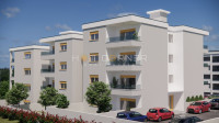 Pula – prostrani stan 126 m², dvije terase, 2 parkirna mjesta