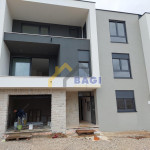 Pula Stan 59,70m2-Dvije spavaće+2 Parkirna mjesta