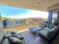 Pula. Stoja. Par minuta do mora. Luksuzna novogradnja! Stan s pogledom