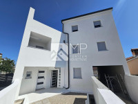 Pula, trosoban stan u novogradnji - blizina Bolnice i centra grada