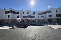 Pula, Valdebek, prostrani penthouse u novogradnji, 2. kat,154 m², gara