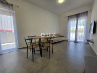 Pula, Valdebek, stan, 49,37 m2, terasa, bazen, parking