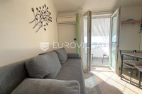 Pula, Nova Veruda, uređen dvosoban stan s loggiom, 32 m², top lokacija