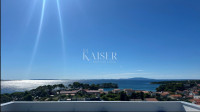 Rab, Banjol- Penthouse sa krovnom terasom i panoramskim pogledom