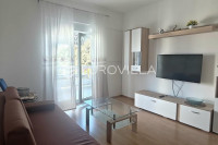 Rab, Kampor, kuća s 4 stana, 100m od mora