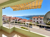 Rabac - dvosobni stan s terasom i pogledom na more