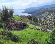 RABAC – EKSKLUZIVNO GRAĐEVINSKO ZEMLJIŠTE S PANORAMSKIM POGLEDOM NA MO